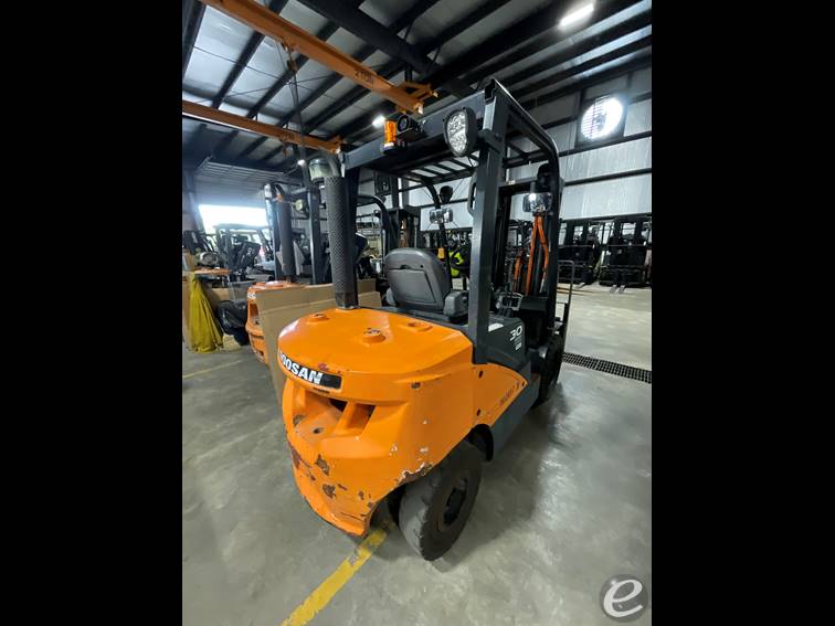 2020 Doosan D30S-7