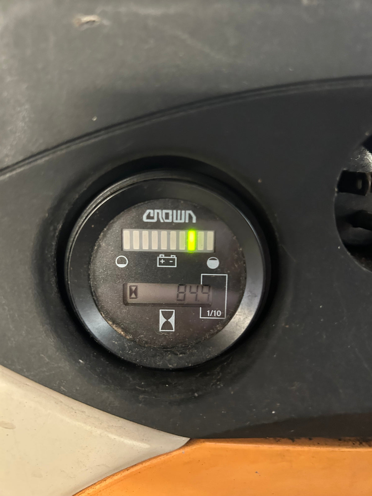 2018 CROWN ST3000-20