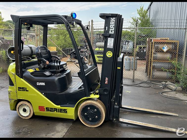 2018 Clark S25C
