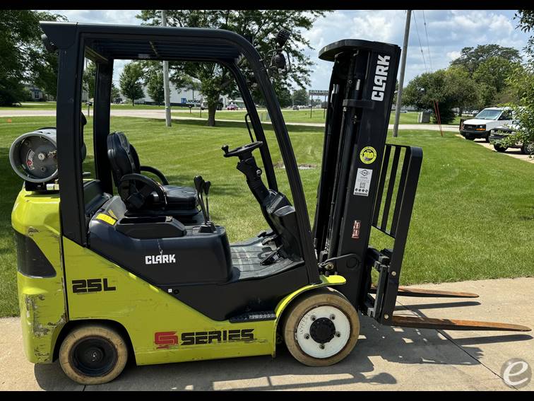 2018 Clark S25C