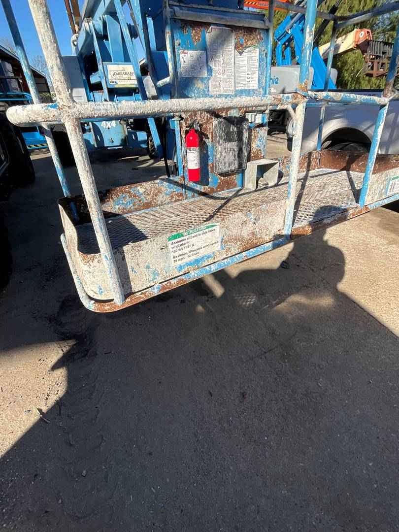 2012 Diesel Genie Z-60/34