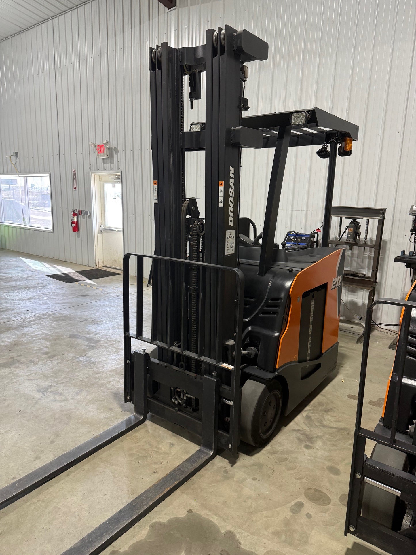 2022 Doosan B20SU-9