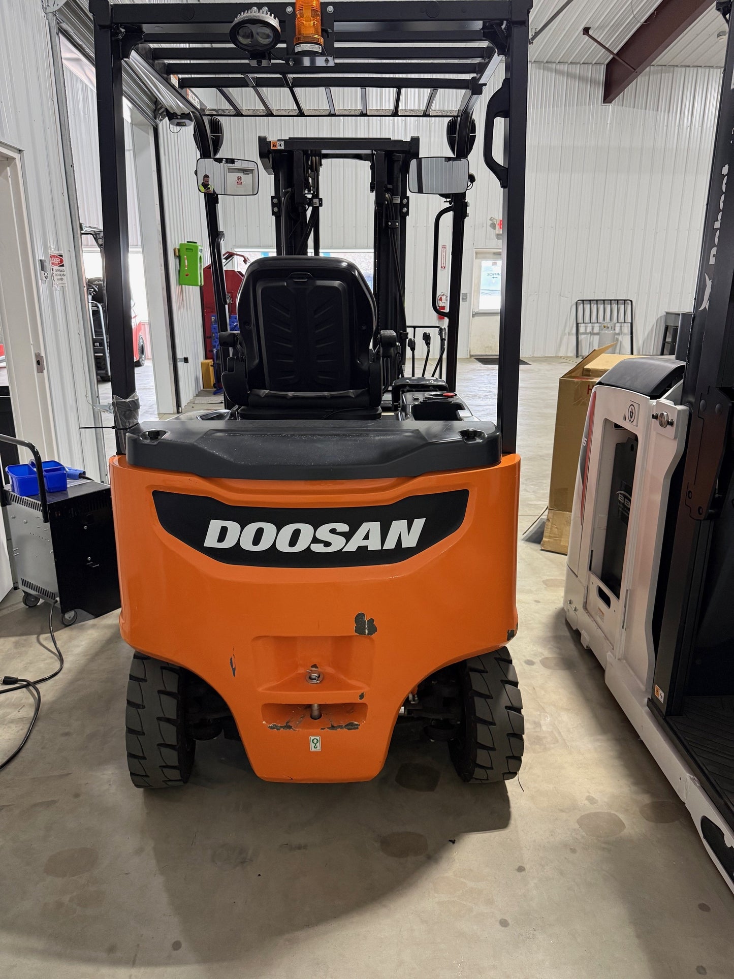2022 Doosan B25X-7
