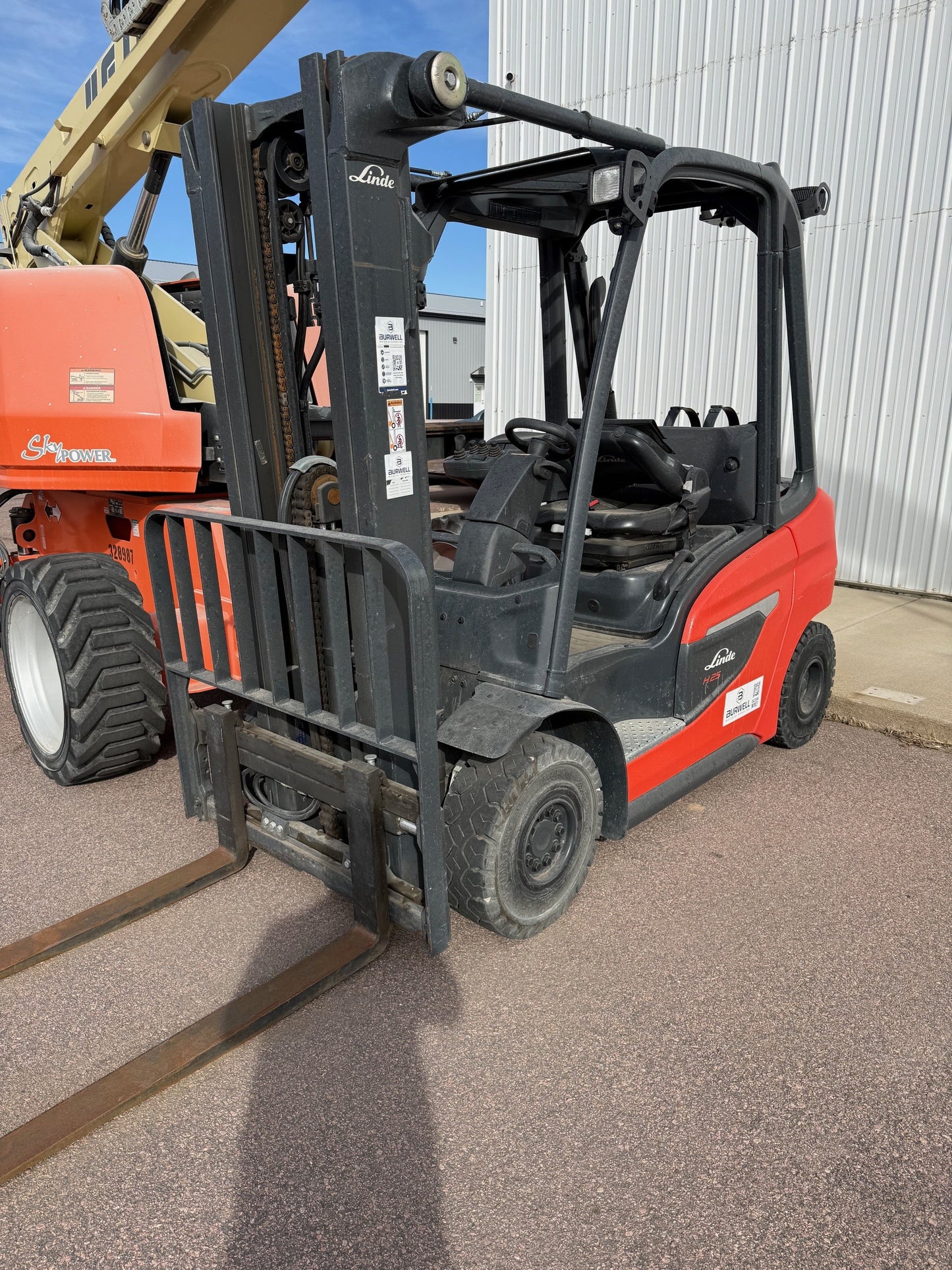 2021 LINDE H25T
