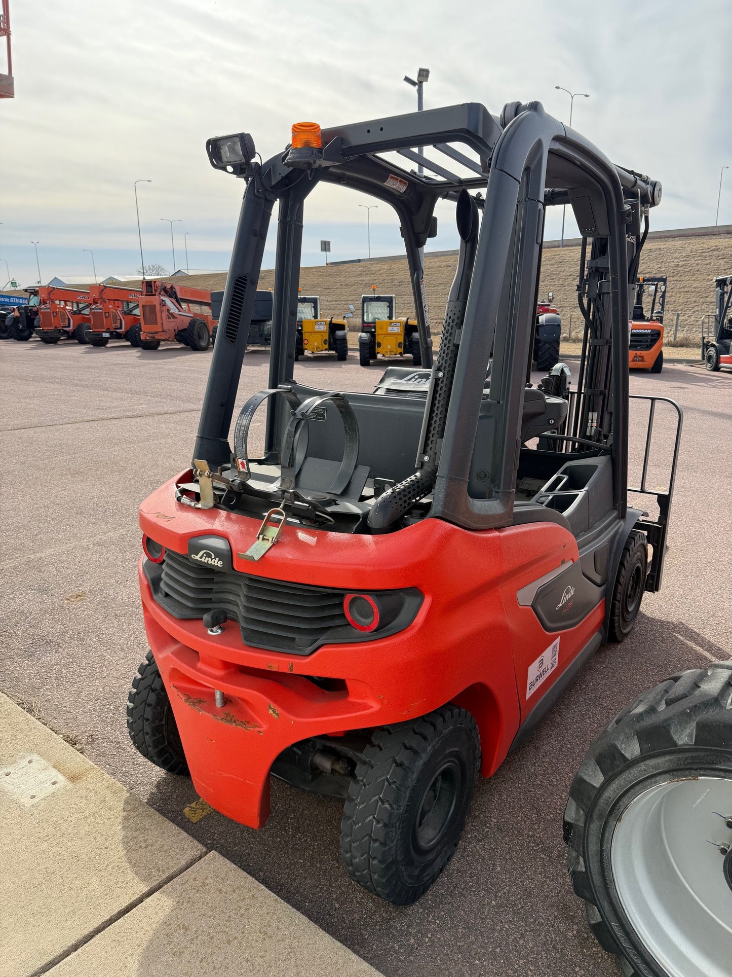 2021 LINDE H25T