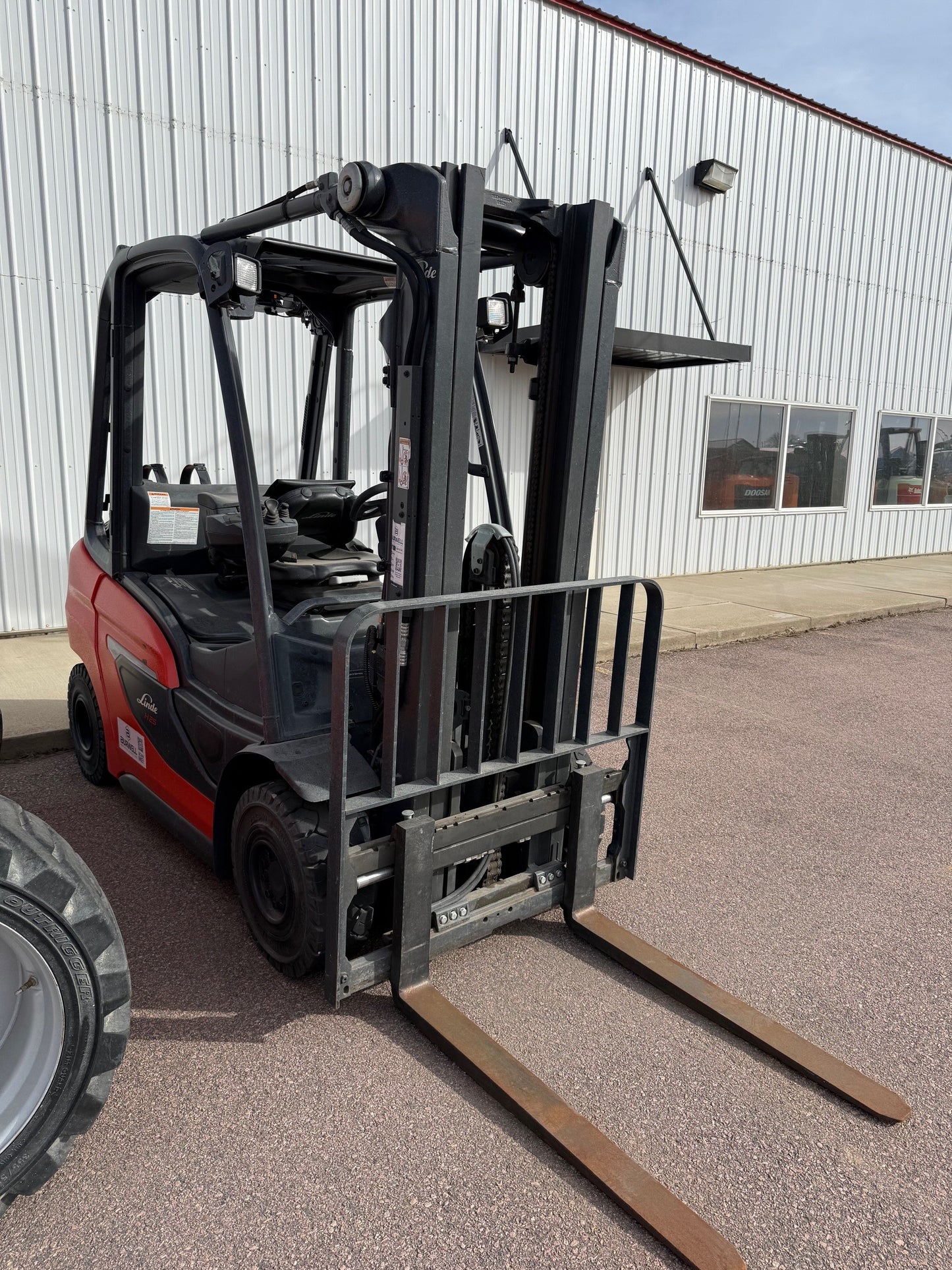 2021 LINDE H25T
