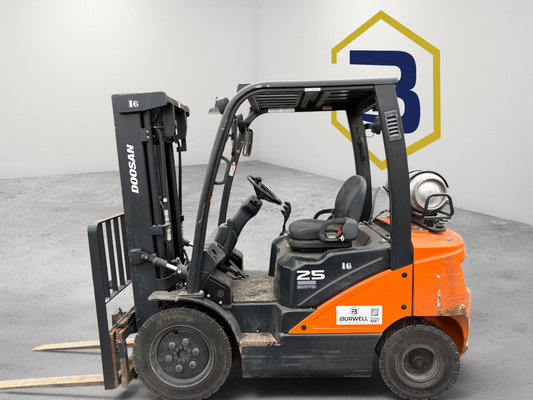 Burwell Material Handling 2019 Doosan G25N-7 LPG pneumatic forklift parked outside a warehouse facility.