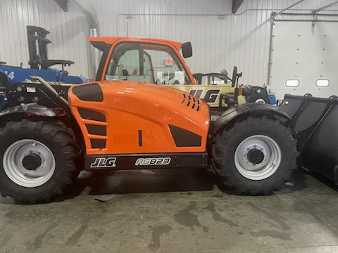 2023 JLG AG823