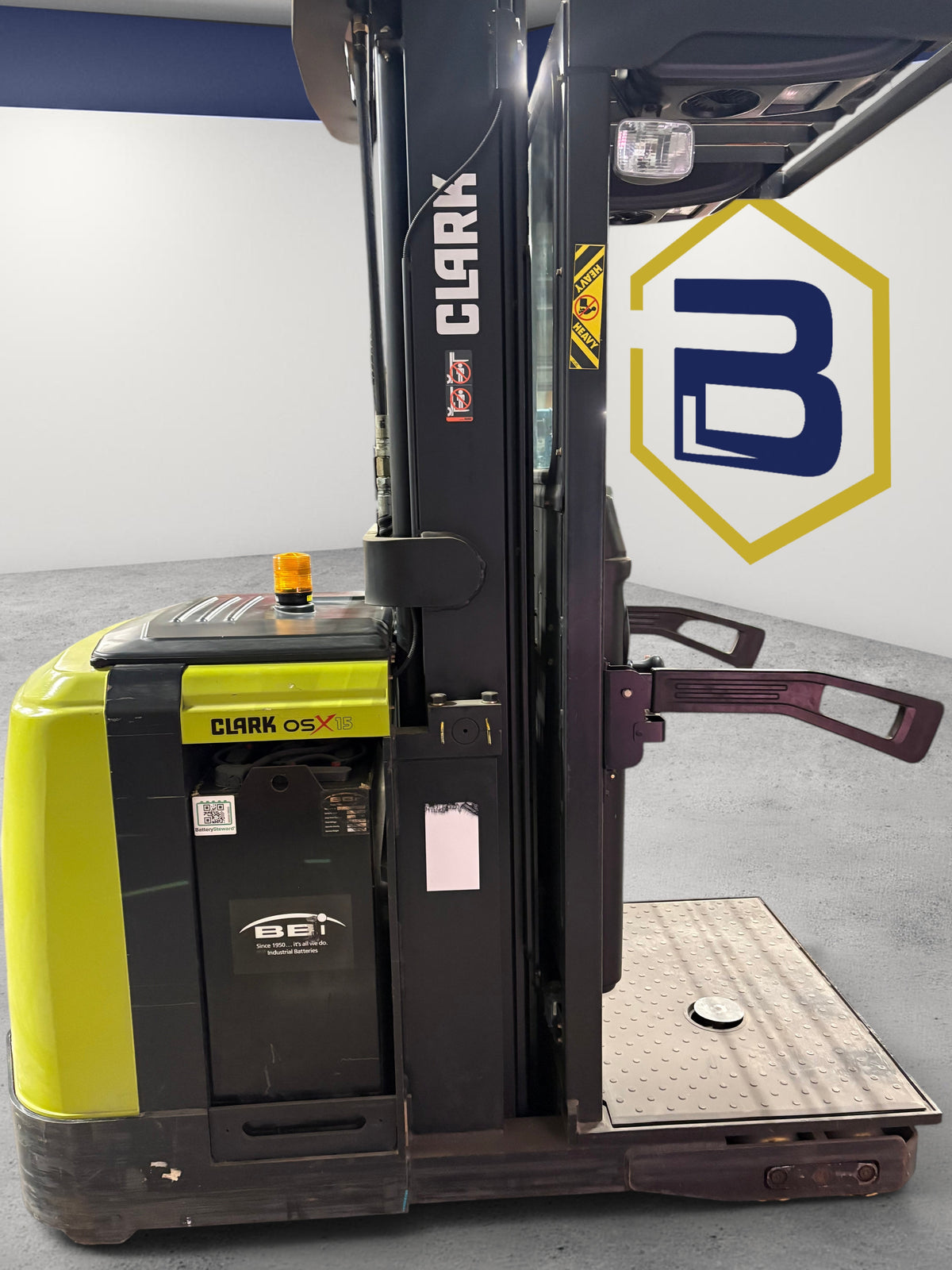 Burwell Material Handling 2019 Clark OSX15 electric order picker with lime green and black finish in a warehouse