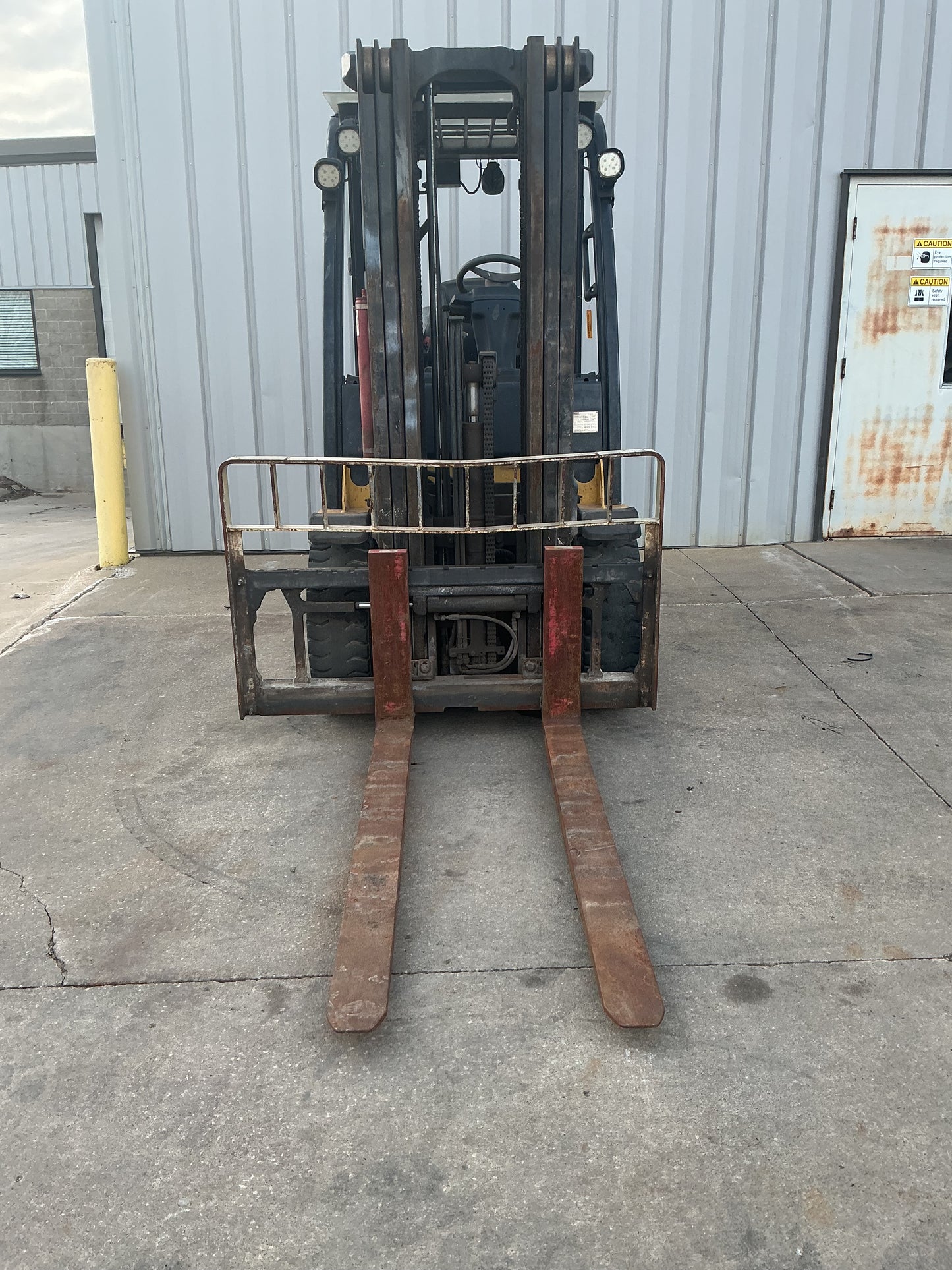 2013 YALE GLP060