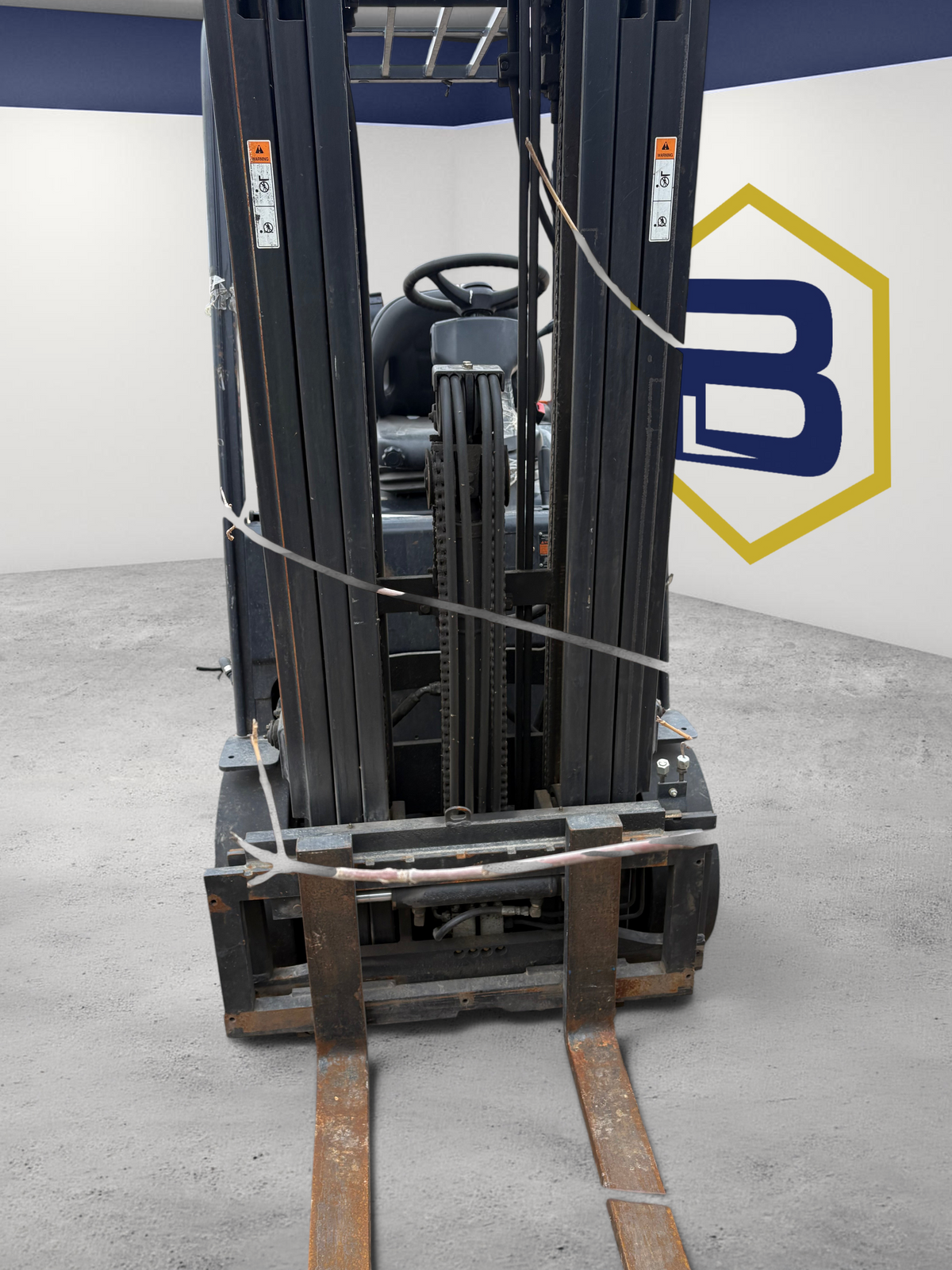 Burwell Material Handling 2003 Doosan GC25E-3LP LPG cushion-tire forklift with triple-stage mast in outdoor yard