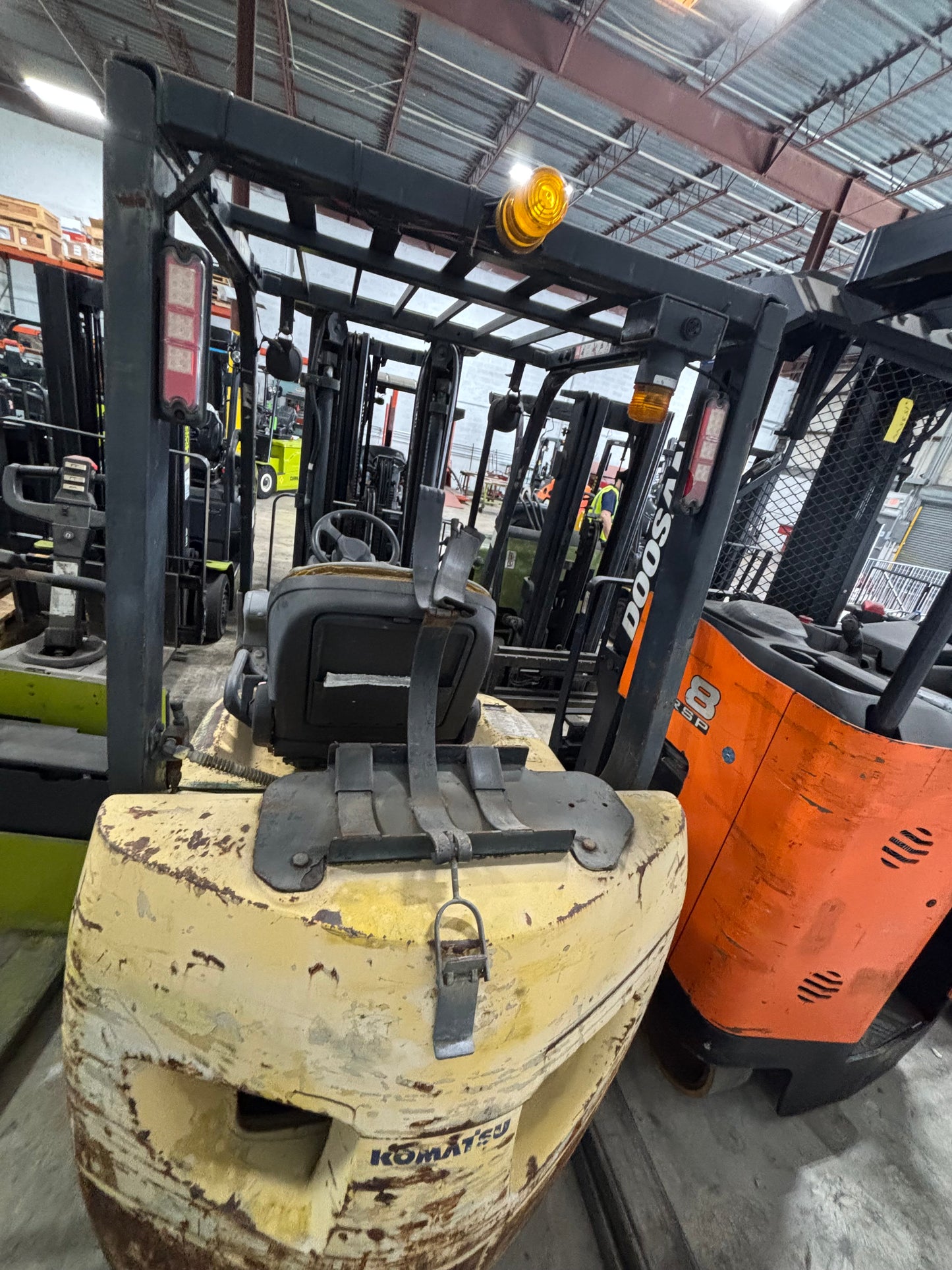 2006 KOMATSU FG25ST-16