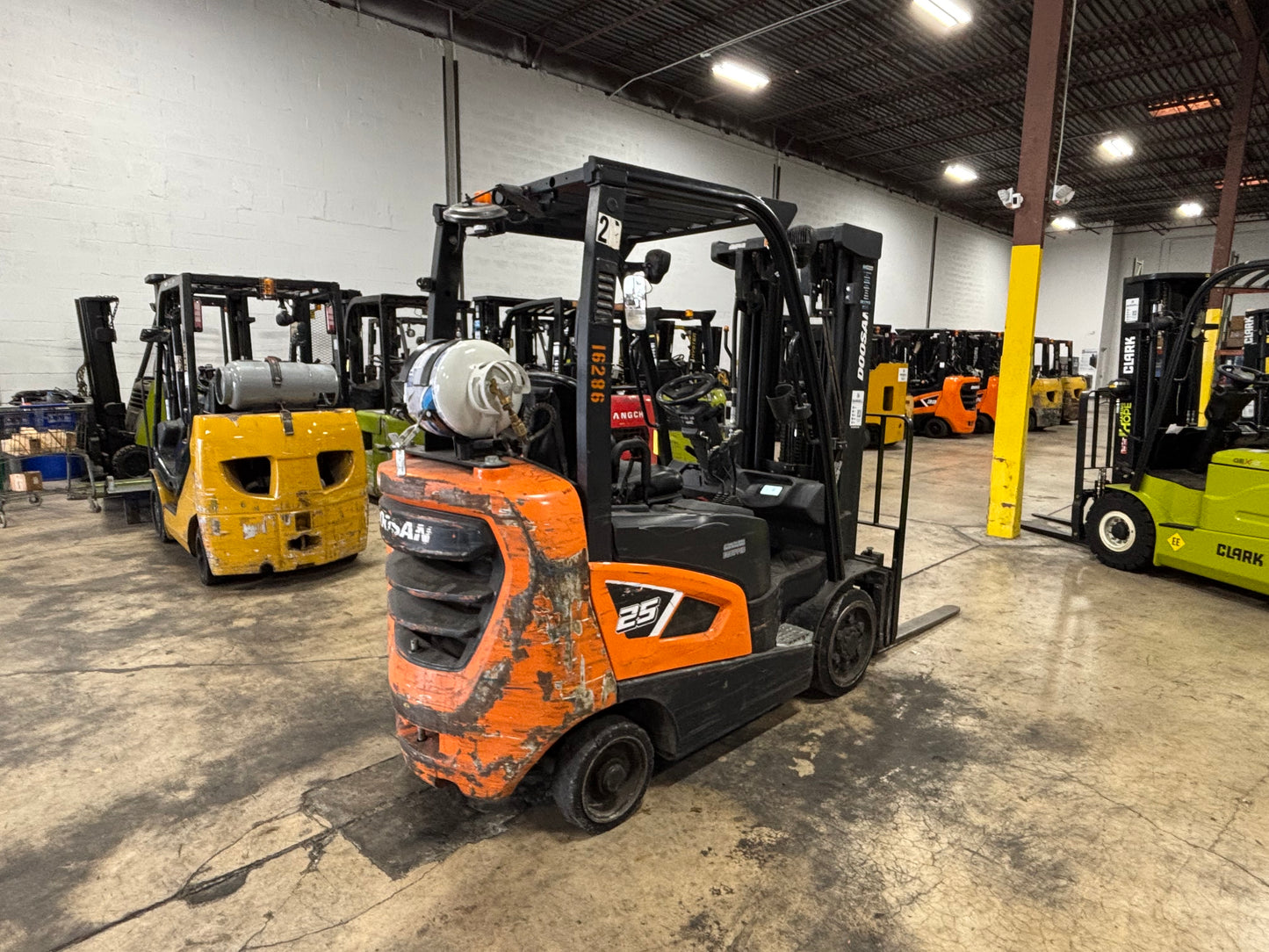 2000 DOOSAN GC25S-9