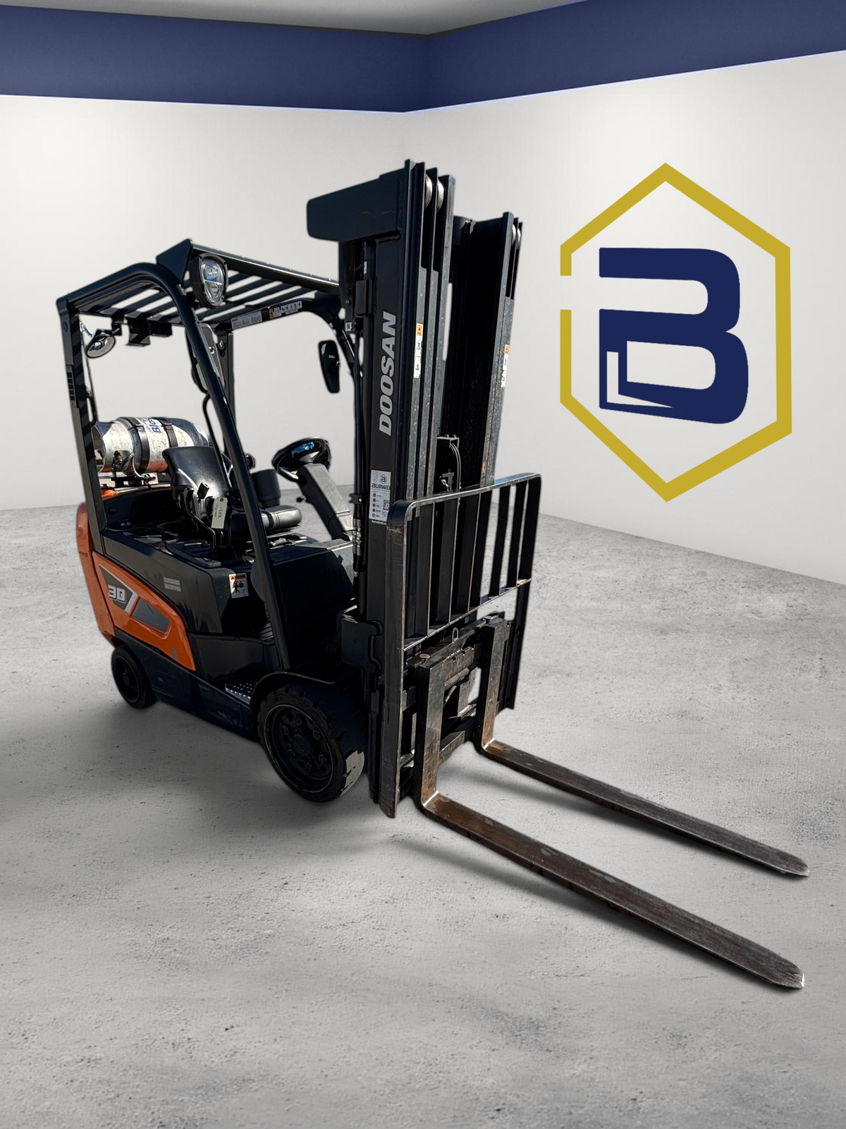 Burwell Material Handling 2019 Doosan GC30S-9 LPG cushion-tire forklift with triple-stage mast for indoor warehouse use.