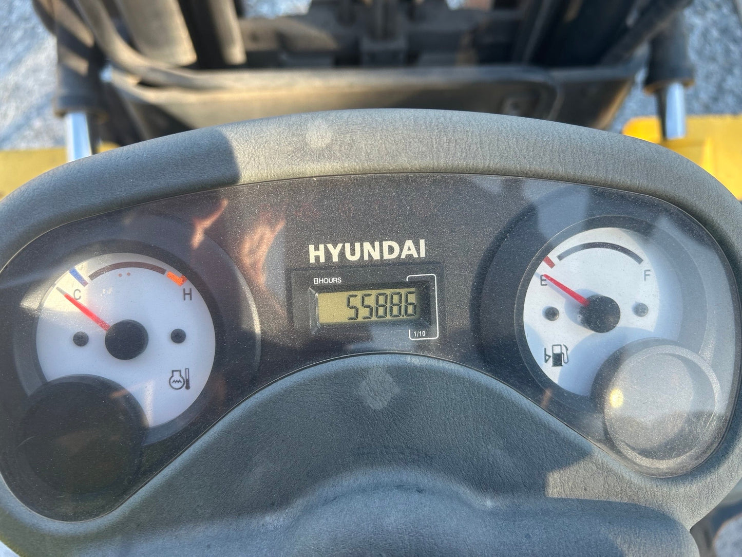 2017 HYUNDAI 30L-7A