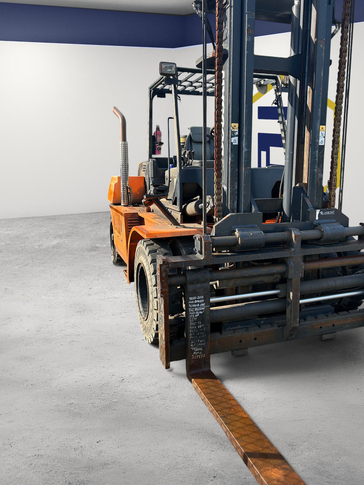 Burwell Material Handling used Doosan D140S-7 diesel forklift with enclosed cab and side-shift fork positioner