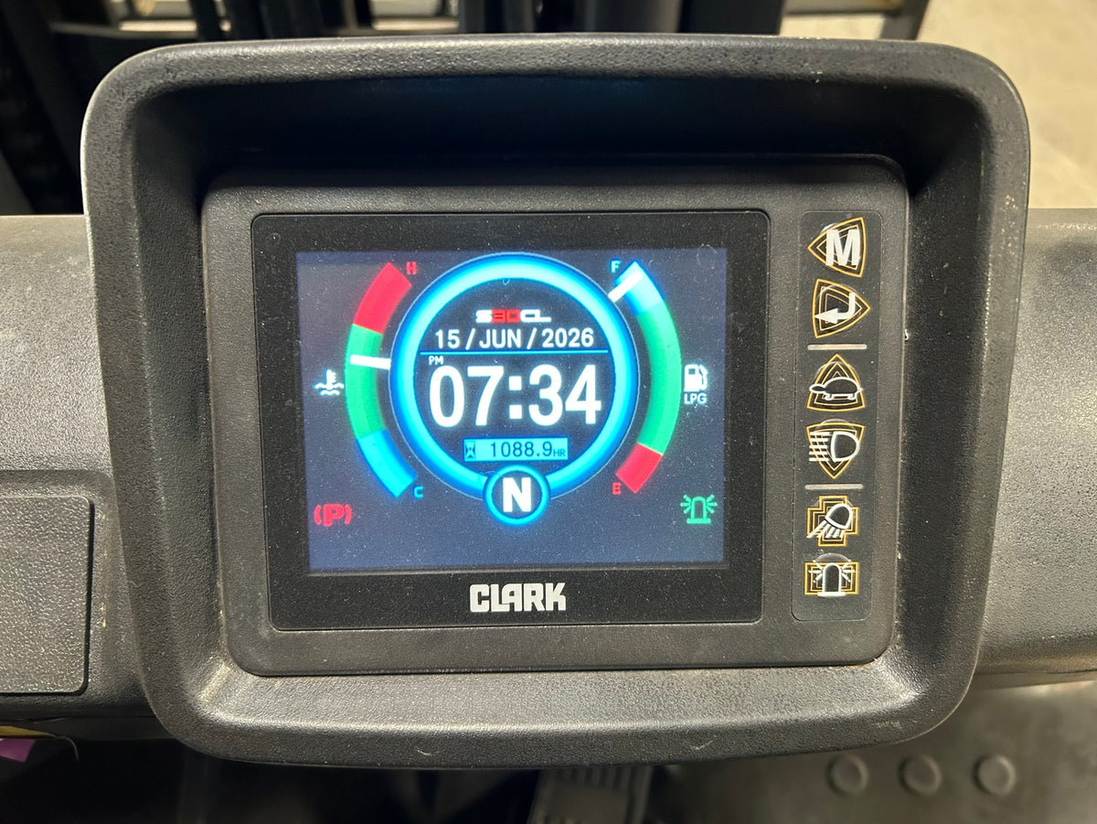 2023 CLARK S30C