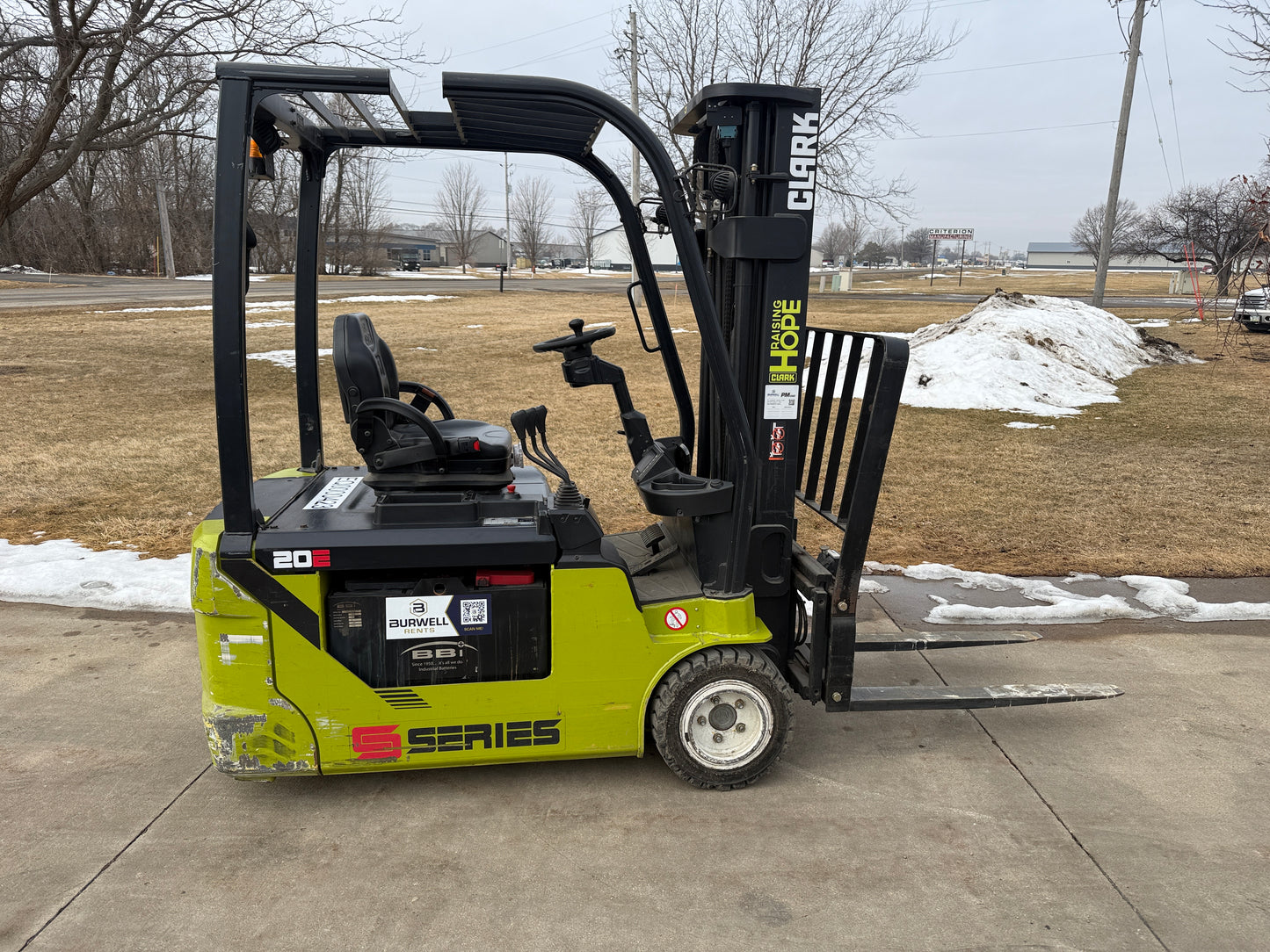 2022 CLARK SE20T