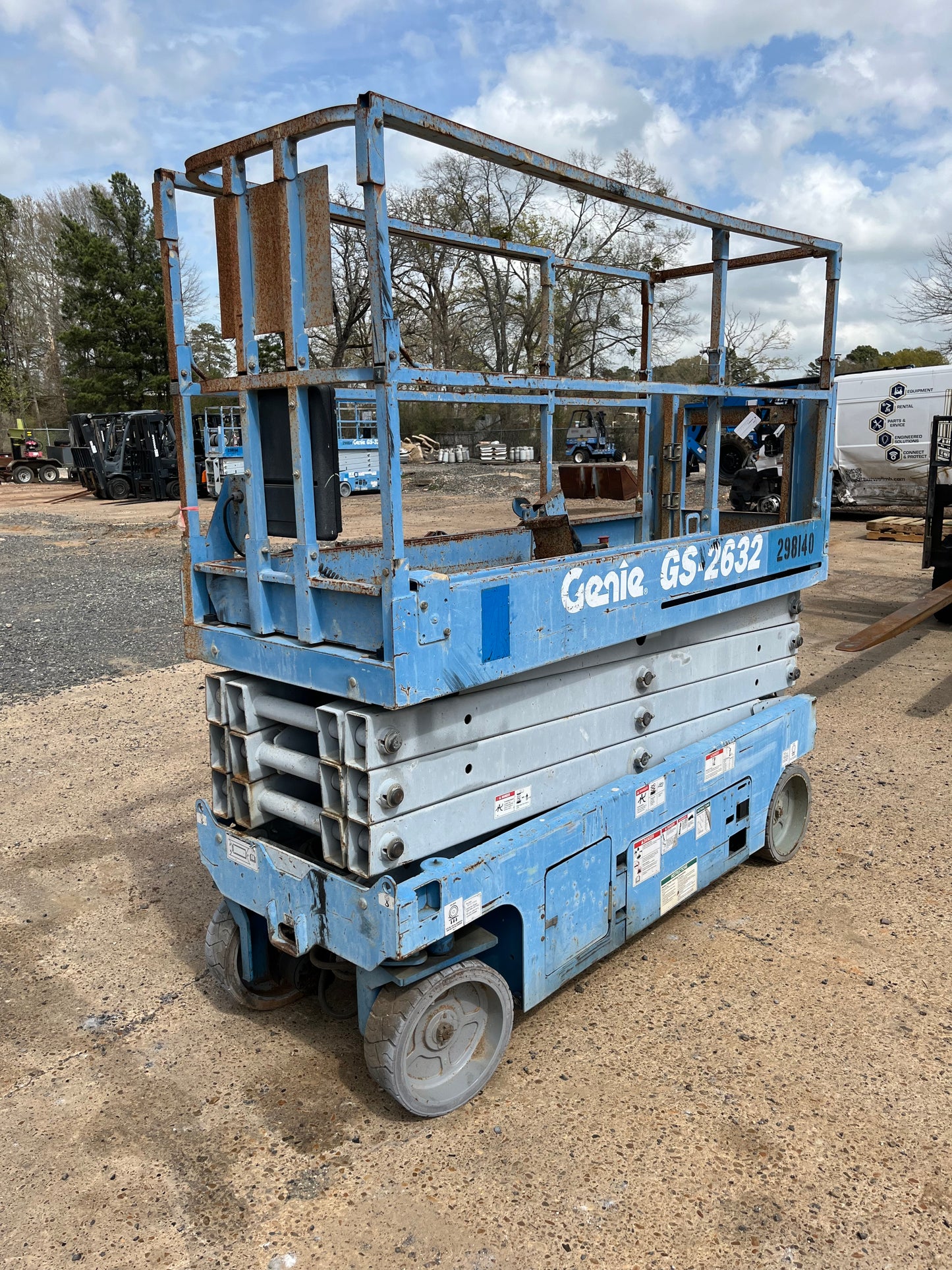 2014 GENIE GS2632
