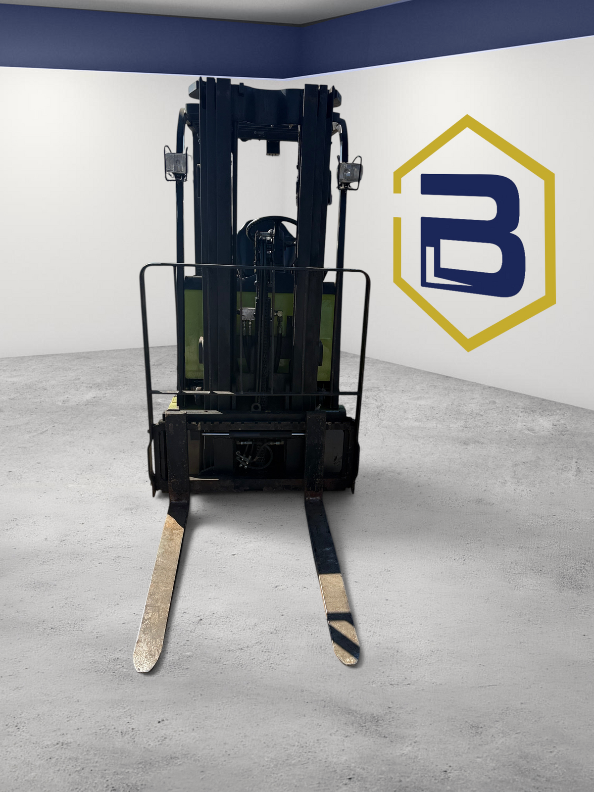 Burwell Material Handling 2019 CLARK TMX25 electric forklift with 5,000 lb capacity and cushion tires