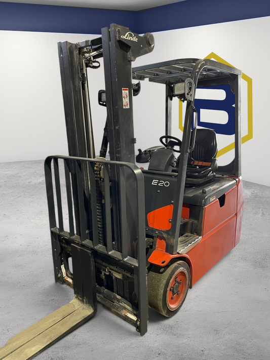 Burwell Material Handling 2016 Linde E20 electric 3-wheel sit-down forklift with red and grey chassis in a warehouse.