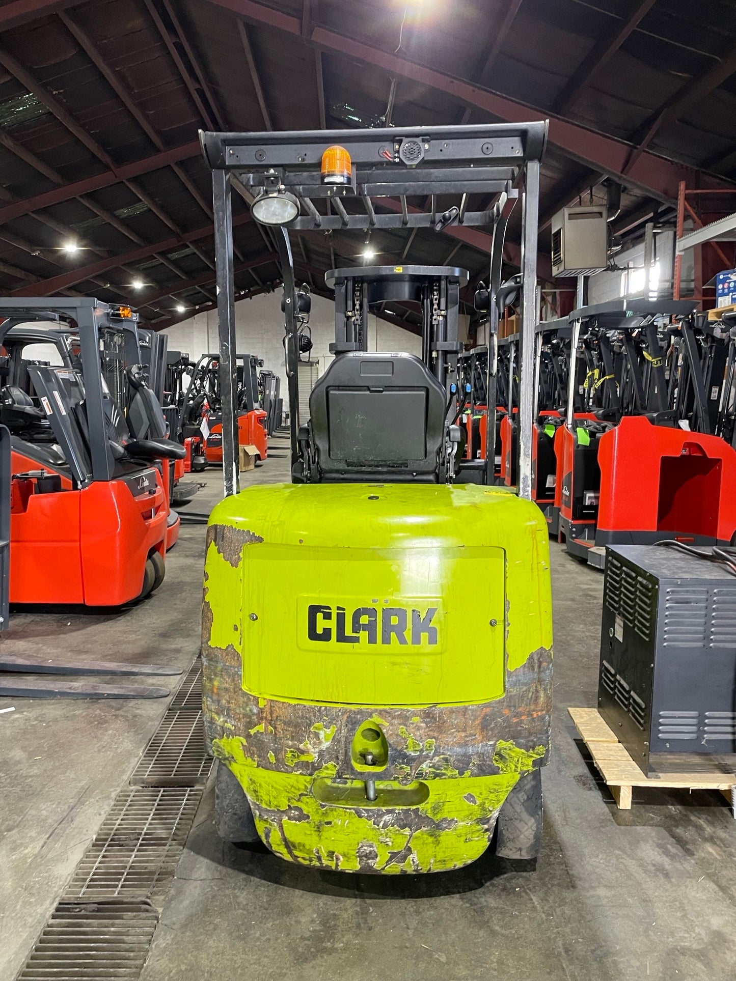 2021 CLARK ECX25
