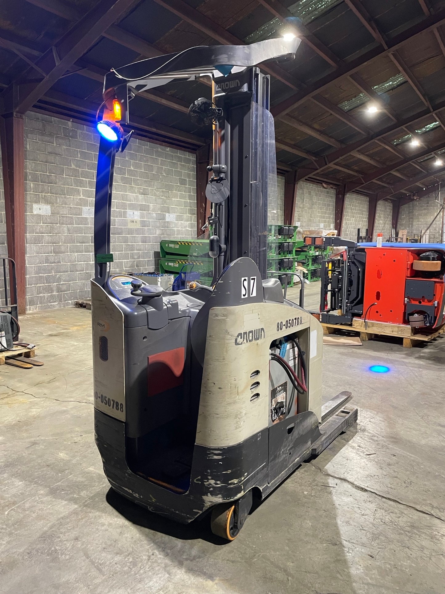 2018 CROWN RM6025-45