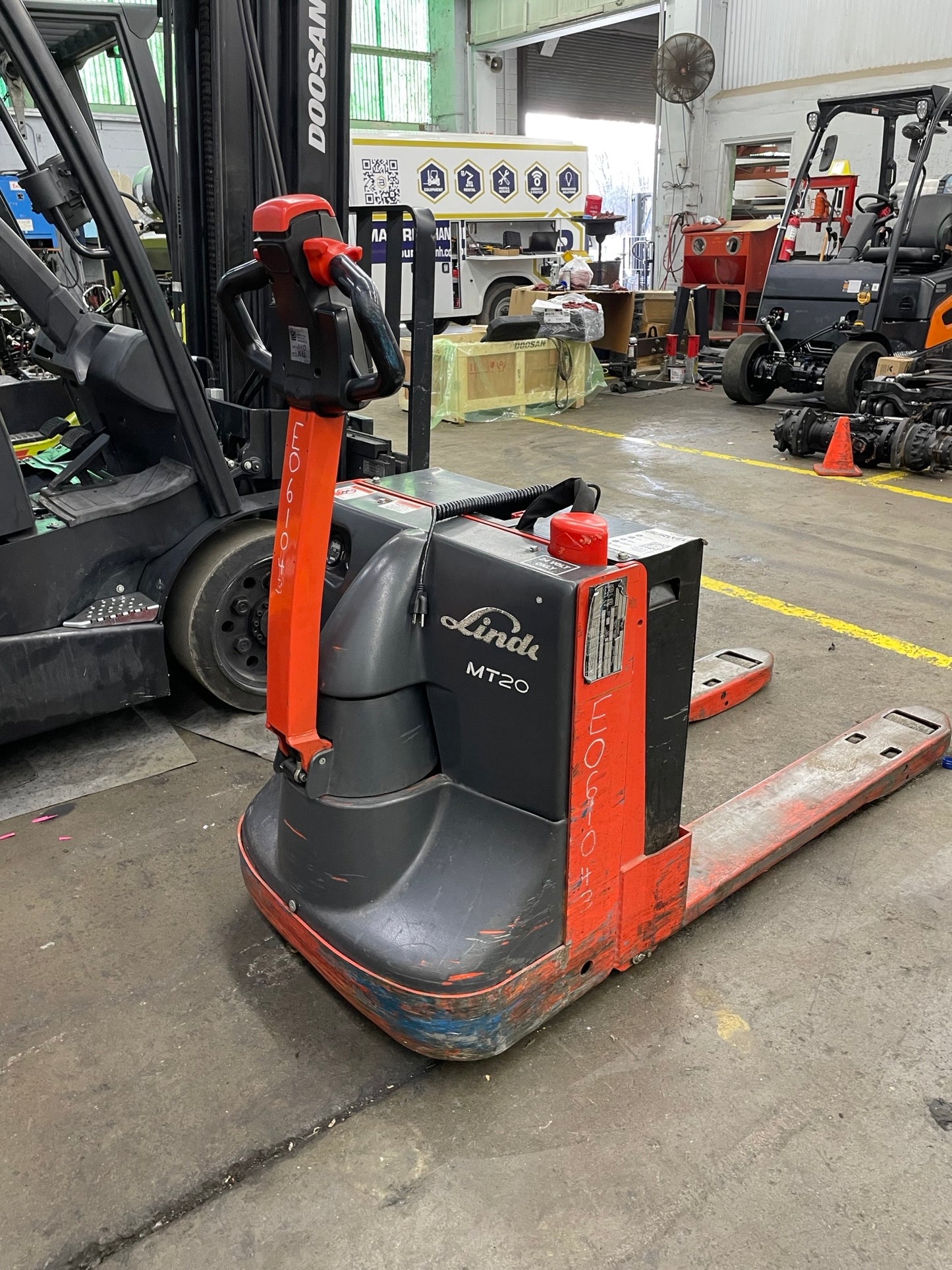 2019 LINDE MT20