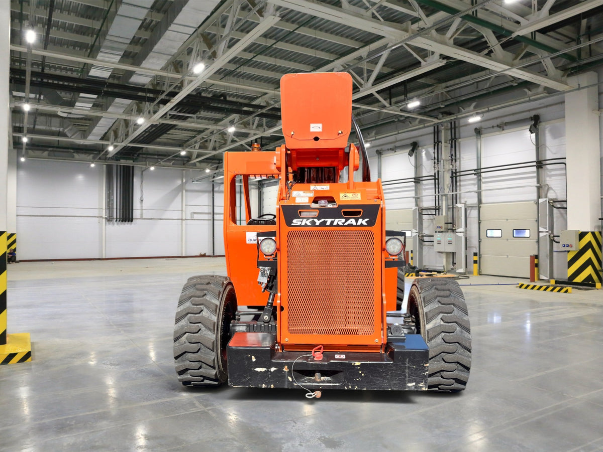 2023 JLG 6042