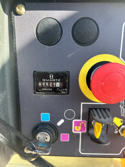 2023 JLG T350 - Electric