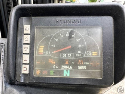 2018 Hyundai 30D-9