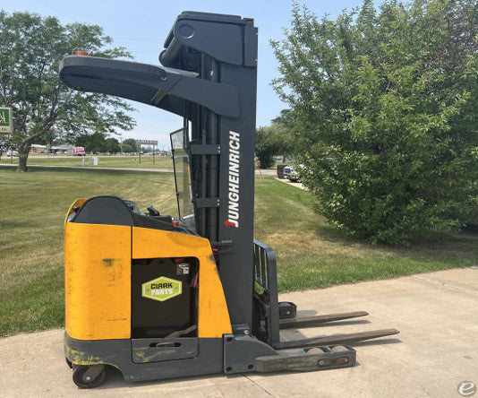 2008 JUNGHEINRICH ETR320 ELECTRIC NARROW AISLE REACH TRUCK