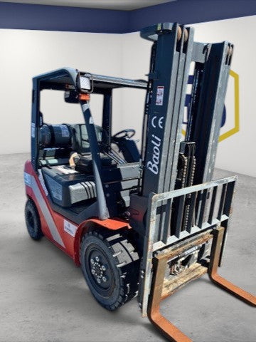 Burwell Material Handling 2022 Baoli KBG25 LPG pneumatic forklift with 5,000 lb capacity for outdoor industrial use.