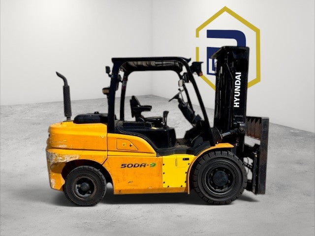Burwell Material Handling 2020 Hyundai 50DA-9 diesel forklift with triple-stage mast and side-shifting positioner