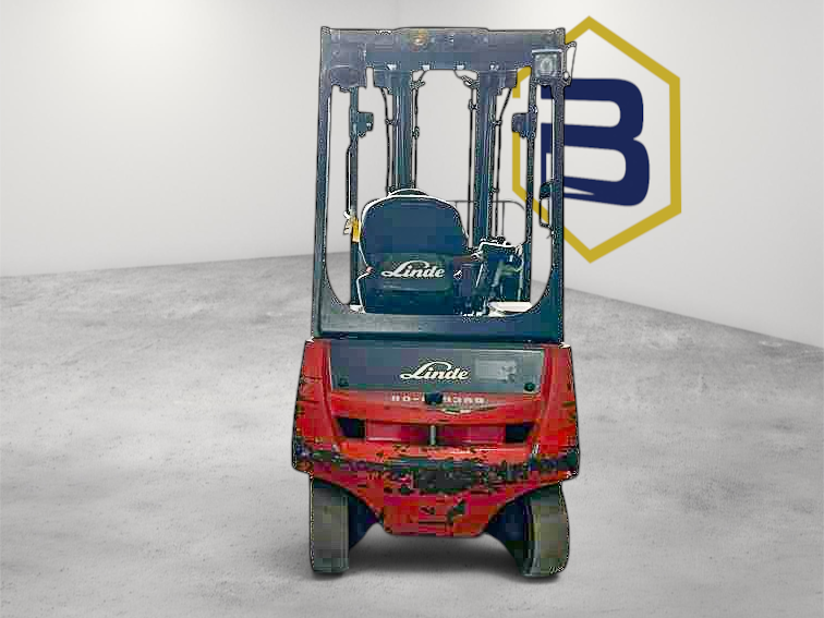 Burwell Material Handling 2019 Linde E20C electric forklift with triple mast and side shifter in a warehouse