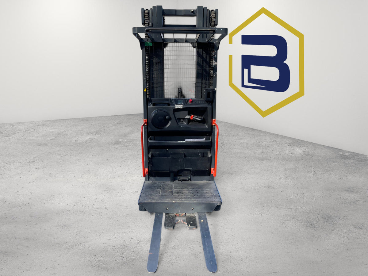 Burwell Material Handling 2021 Linde V15 electric man-up order picker forklift for narrow-aisle warehouse operations